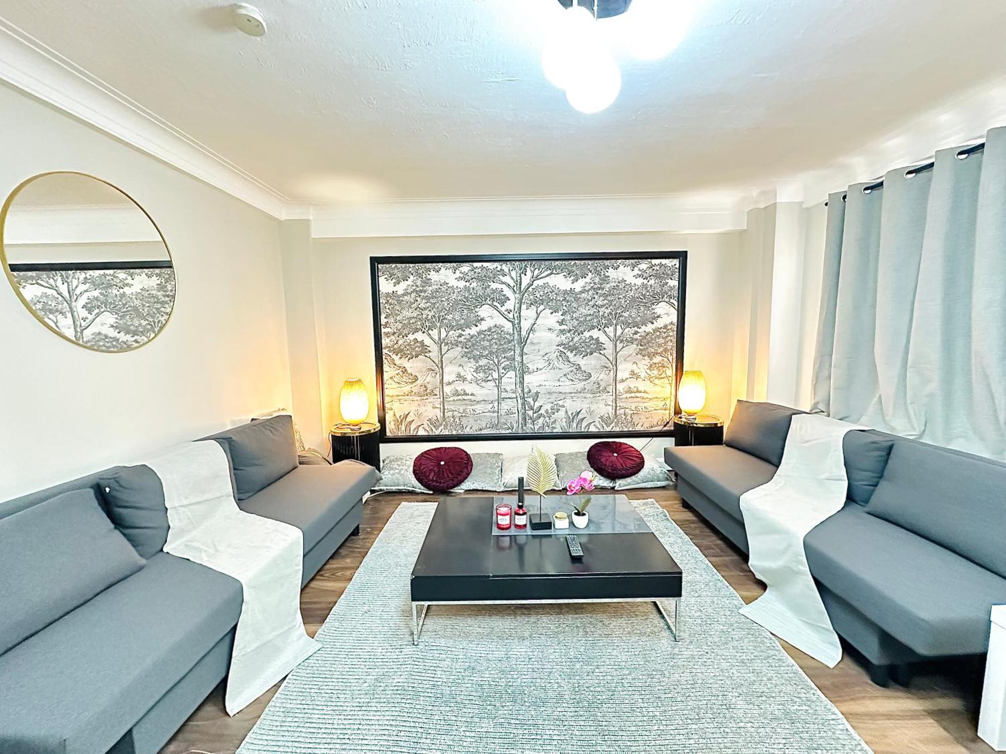 Hyde Park Comfortable Two Bedroom Apartment Londen Buitenkant foto